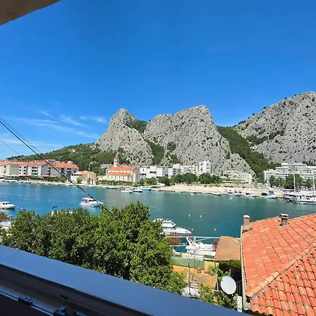 Maris Apartment Omiš